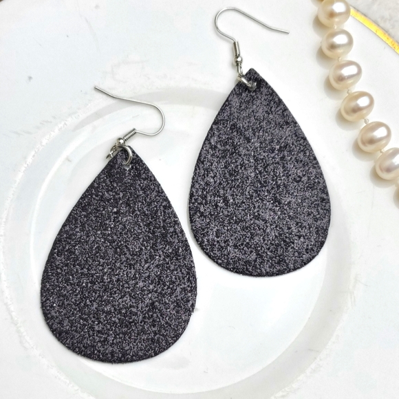 💫5/$25  Coal Grey Glitter Teardrop Earrings 🌟 - Picture 2 of 2